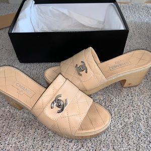 CHANEL Beige Mules